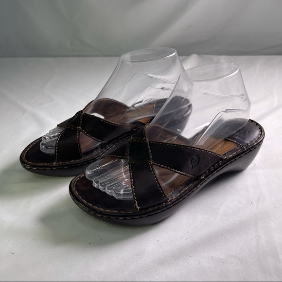 Born Women's Brown Wedge Slip On Sandals - Picture 7 of 11